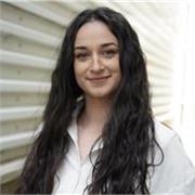 Especialista en Marketing y posicionamiento. He participado en el crecimiento de más startups que las que me gustaría.