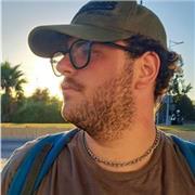 Profesor polivalente apto para niños de todas las edades