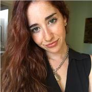 Profesora de inglés para niños y adultos, nivel intermedio avanzado B2