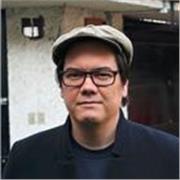 Maestro de escritura creativa y postliteratura