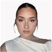Profesora de música con 18 años, me encanta enseñar el arte de la música y que los alumnos logren sentirla 