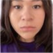 Estoy estudiando español: lengua y literatura y me defino como una persona entusiasta y con muchas ganas de aprender.