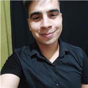 argentino y que habla muy bien el español