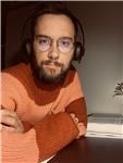 Paciente, abierto que le gusta transmitir cuando enseña y habla. me gustaría dar apoyo a personas que están trabajando asignaturas que yo ya he cursado 