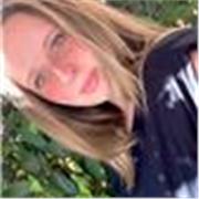 Ragazza diplomata con votazione 93/100 si propone come insegnante per alcune materie da accordare con l’alunno. Svolgo le lezioni da remoto