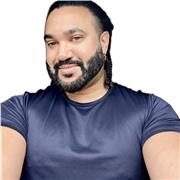 I'm a qualified teacher who also works directly in the music industry, producing music for global brands.