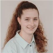 Ich biete Englisch Nachhilfe an. Bei Fragen kann man sich bei mir melden . Bin zur Zeit in einer Ausbildung