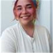 Estudiante de ingeniería química con amplio conocimiento en matemáticas, física y química básicas