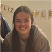 niñera y apoyo para realizar las tareas de niños de primaria o niveles inferiores