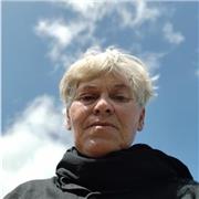 Profesora de francés con más de 15 años de experiencia en Francia,Inglaterra y Suiza, con adolescentes y adultos.