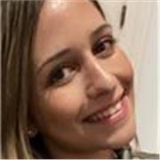 Profesora nativa española enseña español a personas de cualquier edad