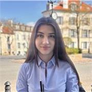 Professeure bilingue, cours d’anglais personnalisé pour débutants et niveaux intermédiaires. 