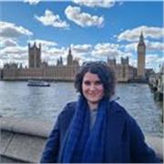 Graduada en Filología Inglesa con nivel C1 ofrece clases dinámicas y eficaces para todas las edades