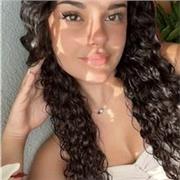 Profesora de Lengua Castellana y Literatura para niveles de primaria, ESO y Bachillerato.