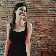 Laureata in Lingue, dispongo del pf2 per l'insegnamento, offro lezioni di Inglese e aiuto compiti