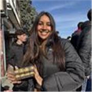 Tengo 19 años, se me da muy bien el inglés y me encanta enseñarlo. Doy clases online!