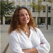 Étudiante en Relations Internationales prête à vous aider à réussir à l'école !