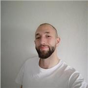 Diplomato Liceo Scientifico e laureando impartisce lezioni private di potenziamento per studenti di elementari e medie