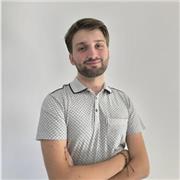 Je suis professeur de mathématiques, titulaire d'un Master recherche en algèbre. J'ai également préparé l'agrégation de mathématiq