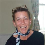 Mosaic Malarky runs courses and workshops for a wide range of ages and abilities for all kinds of occasions In Hastings and around East Sussex  
The sessions aim to support self-expression and develop mosaic making skills using various materials including