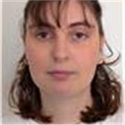 Me defino como una persona apasionada por mi lengua materna, el catalán. Dirijo mis clases a quienes quieran aprenderlo desde cero