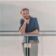Madrelingua francese per lezioni online rivolte ad adulti o bambini, per arricchirsi con apprendimento interessante e divertente