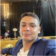 Estudiante de ingeniería informática en la universidad de alicante de origen árabe, y que tiene el árabe como lengua nativa