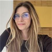 Profesora que imparte clases desde ESO hasta Bachillerato