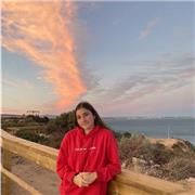 Doy clases particulares a todas las edades, estudio medicina y psicología así que puedo ayudar con asignaturas de todo tipo