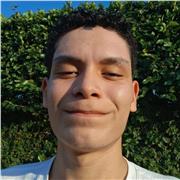 Dou aulas de Inglês para adolescentes ou maiores de 18 anos, com ensino fácil e aplicado ao aluno em particula