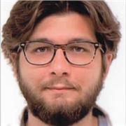 Insegnante di cinema e audiovisivo con esperienza di progetti di comunicazione nelle scuole secondarie.