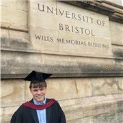 MSc Chemistry graduate looking to help GCSE and A Level Chemistry students excel with 1-1 tutoring.