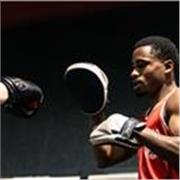 Aulas presenciais de boxe para iniciantes intermediários e avançados, com horários flexíveis conforme sua disponibilidade