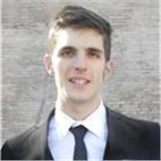 Senior 3D Artist e Media Creator offre lezioni di modellazione, grafica 3D, graphic design, comunicazione strategica