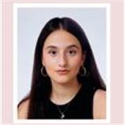 Estudiante de quinto de educación infantil y pedagogía. 
Tengo el B2 de inglés y estoy estudiando para el C1 
