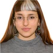 Profesora titulada en Grado de Filología Clásica y Máster Universitario de Profesorado en Educación Secundaria