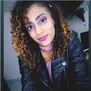 Una profesora dinámica y activa para tus clases