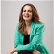 Professora e Coach Vocal Especialista em Canto Online e Presencial. Aulas Personalizadas para Todos os Níveis. Liberte Sua Voz!