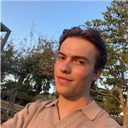 I’m Tom, 20, from Germany-pilot, aviation club board member, and driven by focus, creativity, and leadership