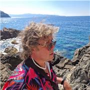 Insegnante di Italiano per Stranieri Francese Inglese storia Italiano Latino