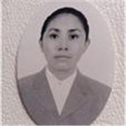 Profesor de química que comparte a todas la edades de niños