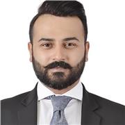 English tutor who teaches the subject to kids