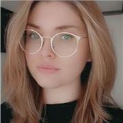 Profesora particular con siete años de experiencia ofrece clases en línea o presenciales a todos los niveles de inglés, lengua castellana o gallega y sus correspondientes literaturas