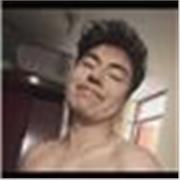 Profesor de inglés imparte clases de ingles a todas las edades