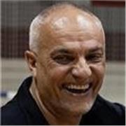 I give private lessons tailored to your level and personal needs.