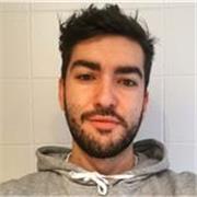 Graduado en Filología Inglesa da clases de inglés: apoyo escolar (Primaria, ESO, Bachillerato), conversación, preparación Cambridge. Desde un nivel básico (A1) hasta uno más avanzado (B2)