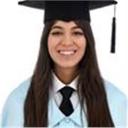 Profesora de inglés titulada con experiencia como profesora en academias de inglés y preparando para exámenes de APTIS y Cambridge