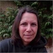 Professeure native d'anglais, certifiée avec plus de 5 ans d'expérience offre des cours particuliers d'anglais en ligne. 