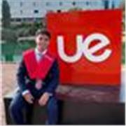 Soy licenciado en Ciencias de la Actividad Física y Deporte en Madrid. Soy entrenador personal y preparador físico.
