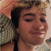 Estudiante de filosofía imparte clases de diversas materias a edades desde primaria hasta bachillerato (online o presencial)